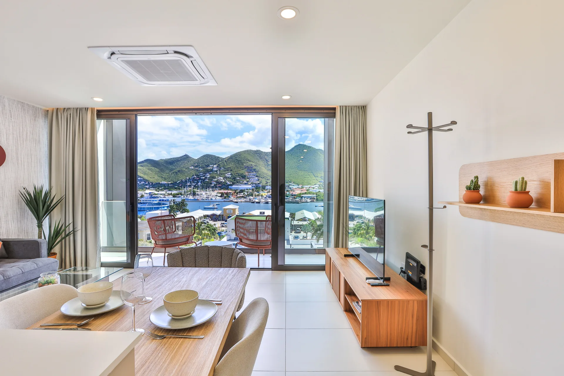 Apartment A116 lagoon view The Hills Residence Sint Maarten