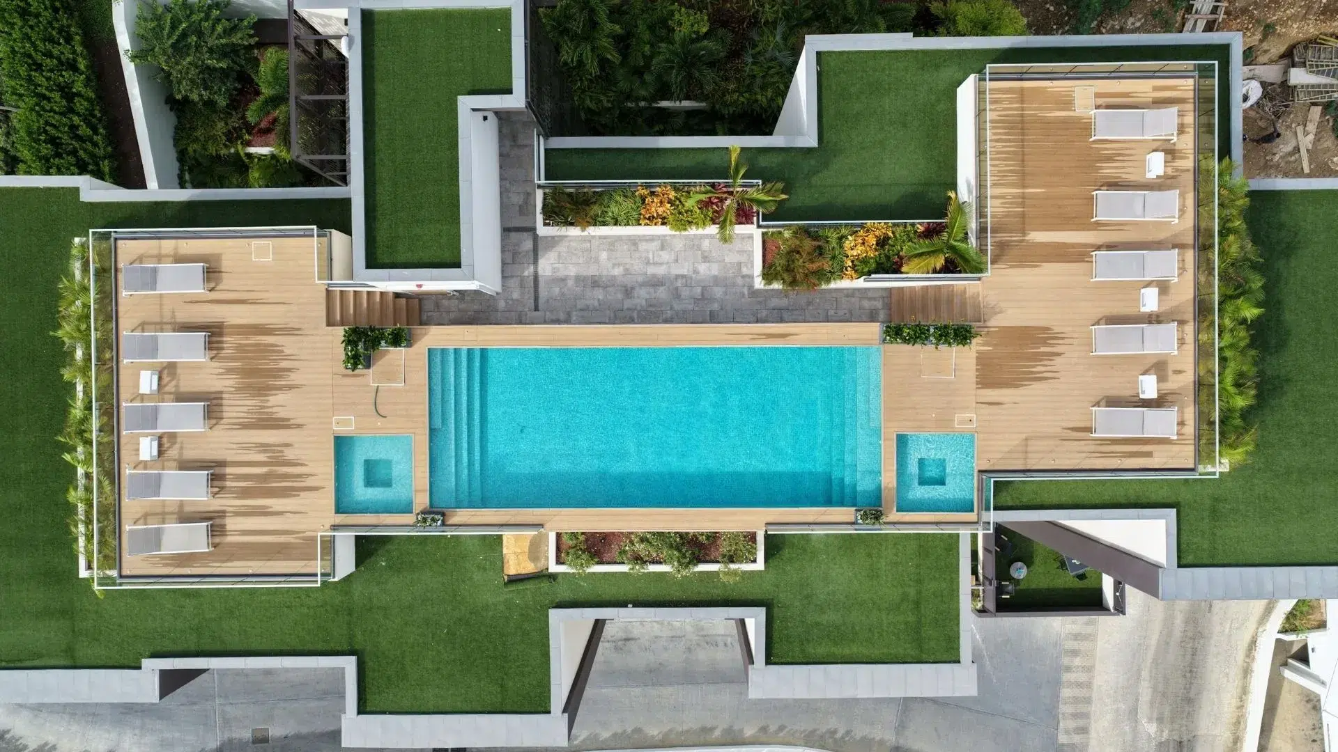The Hills Residence - C315
